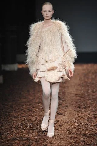 Look 19